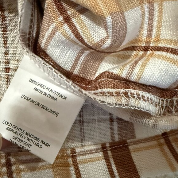 NWT: Petal and Pup Anita Cropped Top in L - Picture 4 of 6